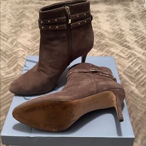 Essex Lane Brown Studded Heeled Boots